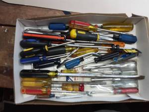 lot 329 image: Large Assortment Of Screw Drivers & Nut Drivers
