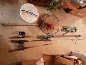 lot 344 image: 3-Vintage Fishing Rods, 2-Rod Cases, Net & Minnow Bucket