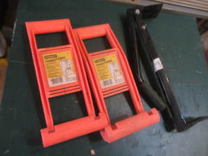 Stanley Panel Carriers, Brick Tong