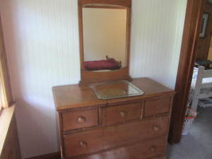 Maple Dresser, Twin Bed Headboard & Footboard