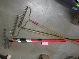 Garden Rake and Hoe Set with Interc...