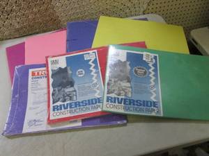 7 Packs of Assorted Colored Contruc...