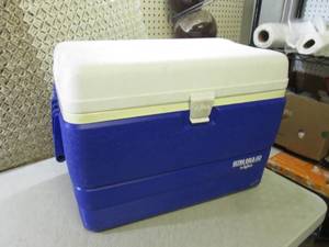 Igloo Ultra Cold 50 Cooler In good ...