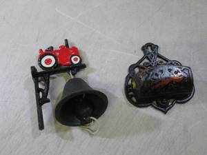 Cast Iron Bell with Mounting Bracke...