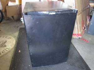Haier 4.6 cu ft Mini Fridge  CS...
