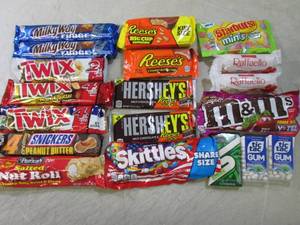 Assorted Candy Bars Etc  B-2...