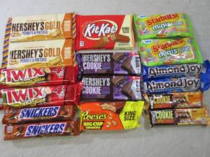 Assorted Candy Bars Etc  B-3...