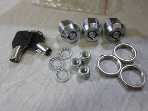Lot of 18 Bags of Locks with Keys 3...