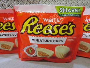 3 White Reeses Miniature Cups Share...