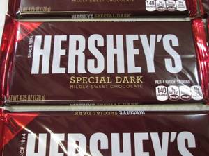 6 XL Hersheys Special Dark Mildly S...