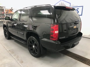 lot 5 image: 2007 Chevy Tahoe LTZ 4x4 -No Reserve-