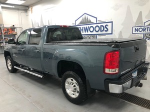 lot 6 image: 2007 GMC Sierra 2500 Duramax 4x4 -No Reserve-