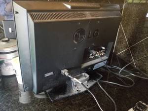 lot 17 image: LG 20 LCD Integrated HDTV