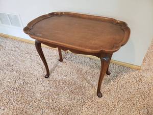 lot 37 image: Petite 19th Century Styled Coffee Table