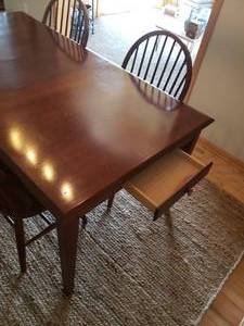 lot 14 image: Casually Elegant Family Dining Table