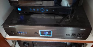 lot 22 image: PANAMAX M5100 Surge Protector
