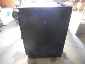 Locking Computer Cabinet