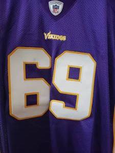 lot 36 image: Vikings Purple Game Jersey  Jared Allen #69 Size 54