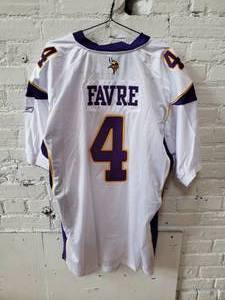 lot 39 image: Vikings White Game Jersey  Brett Favre #4 Size 56