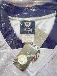 lot 41 image: Vikings White Game Jersey  Brett Favre #4 Size 54