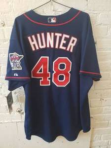 lot 57 image: Torii Hunter Twins Home Baseball Jersey Size 56