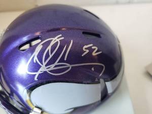 lot 124 image: Autographed Mini Helmet CHAD GREENWAY (A)