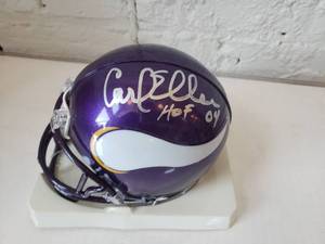 lot 125 image: Autographed Mini Helmet CARL ELLER Hall of Fame Inducted 2004