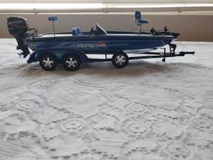 lot 110 image: JEFF GORDON Die Cast #24 Pepsi Bass Boat