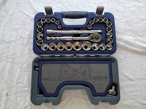 lot 190 image: Blue Point Ratchet Set (27 Piece)