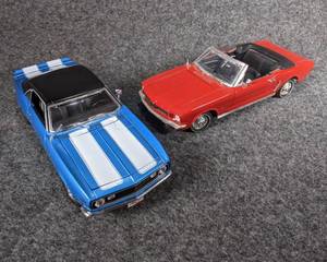lot 14 image: Die Cast Models - 1968 Chevrolet Camaro Z28 and 1964-12 Ford Mustang