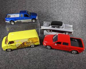 lot 59 image: Lot of 4 Die Cast Collectible Cars