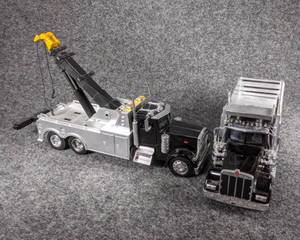 lot 78 image: Lot of 2 Die Cast Collectible Trucks