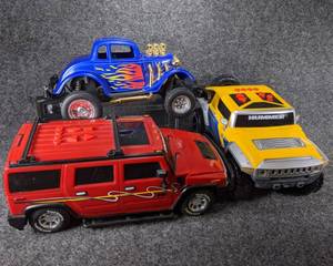 lot 81 image: Lot of 3 Large Toy Trucks