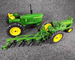 lot 93 image: Lot of 2 John Deere Die Cast Collectibles with Implement