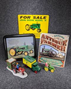 lot 95 image: Lot of Tractor Collectibles