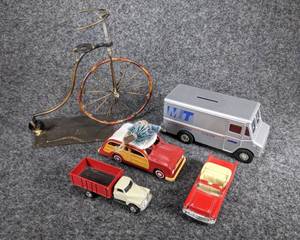 lot 99 image: Lot of 5 Vehicle Collectibles