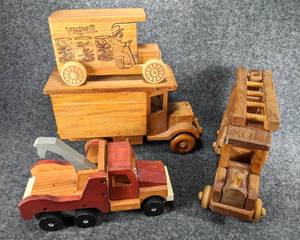 lot 100 image: Lot of 4 Wood Vehicles