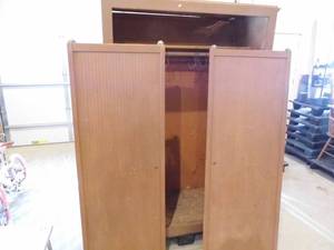 Closet - Kids Table  - Wall Mount Table