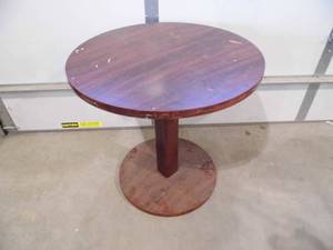 Round Table