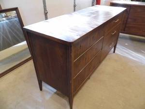 Dresser w Star Mirror