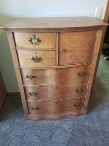 lot 31 image: Antique Cabinet Dresser