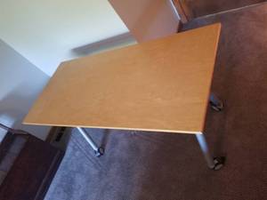 lot 97 image: Rolling Desk