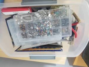lot 105 image: Huge Set of Scrapbooking Materials