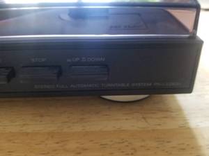 lot 63 image: Sony Full Automatic Turntable System PS-LX250H
