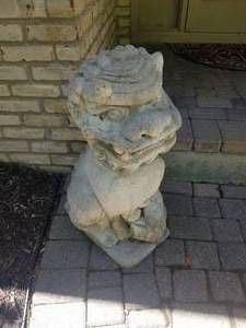 lot 3 image: Awesome Concrete Foo Dog