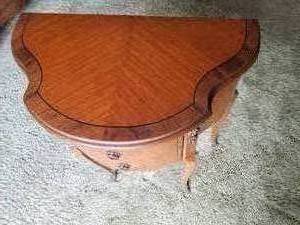 lot 43 image: Antique French Ormolu Occasional Table