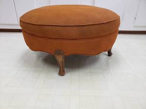 lot 128 image: Vibrant Traditional Corduroy Ottoman