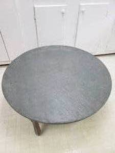 lot 41 image: Stylish Mid-Century Flagstone Table by Hendredon
