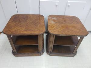 lot 124 image: Traditional Broad Veneer End Tables
