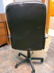 lot 14 image: Black Faux Leather Office Chair